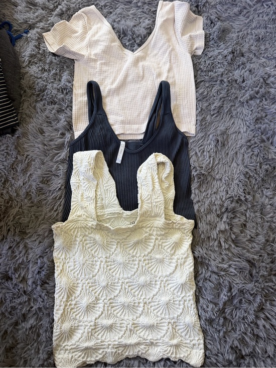 Aura Tops - Bundle of misc and Aura Women's Cream and Charcoal Ribbed & Textured Tank Trio